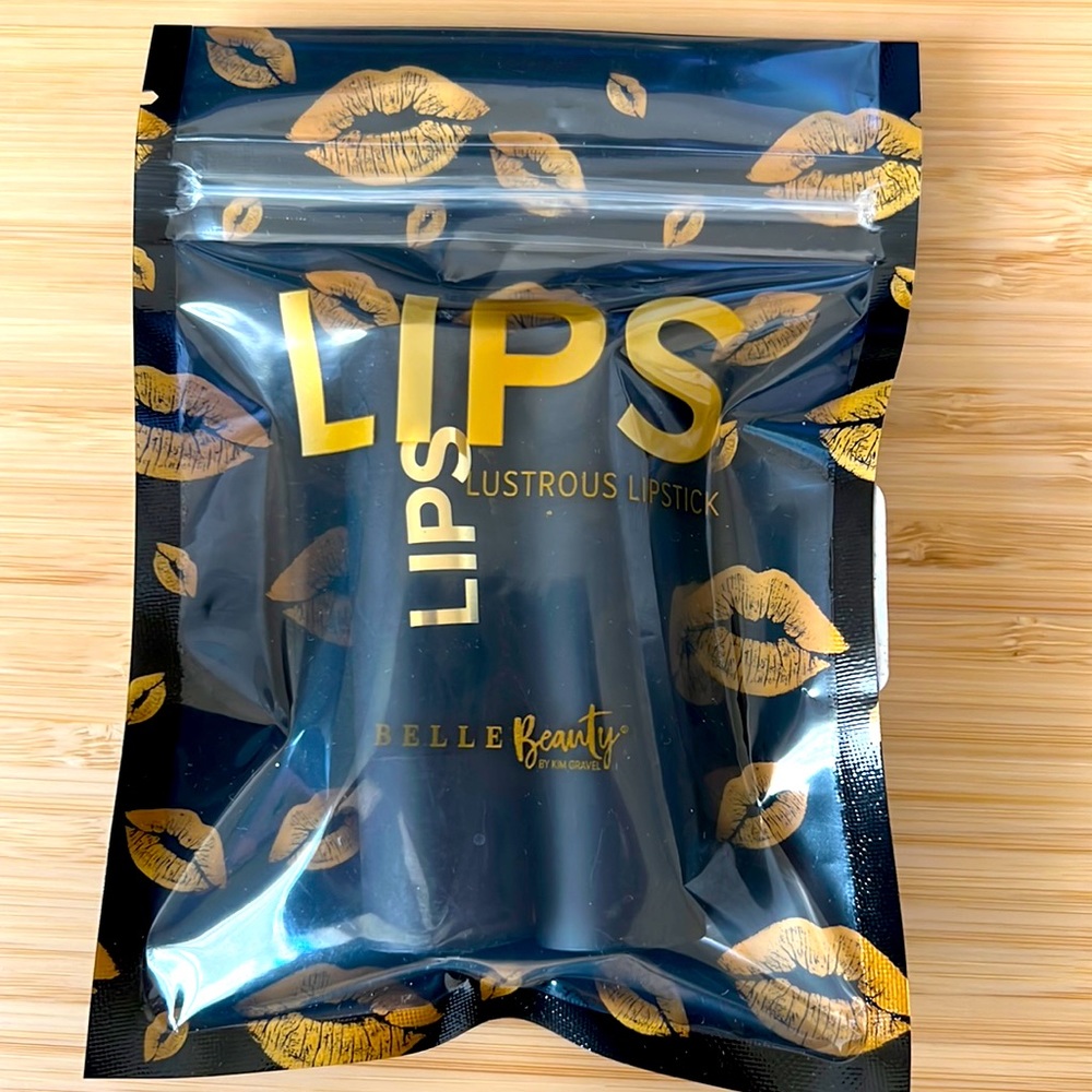 NWT BELLE BEAUTY Lips Lustrous Lipstick Duo